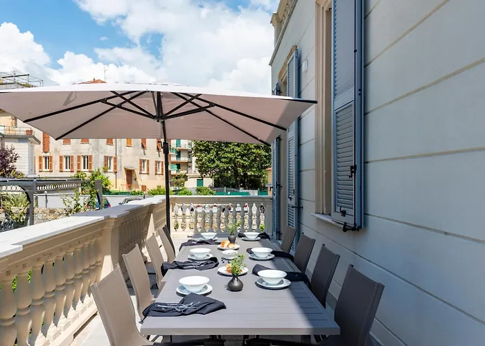 Porto Portofino Coast 아파트 라팔로